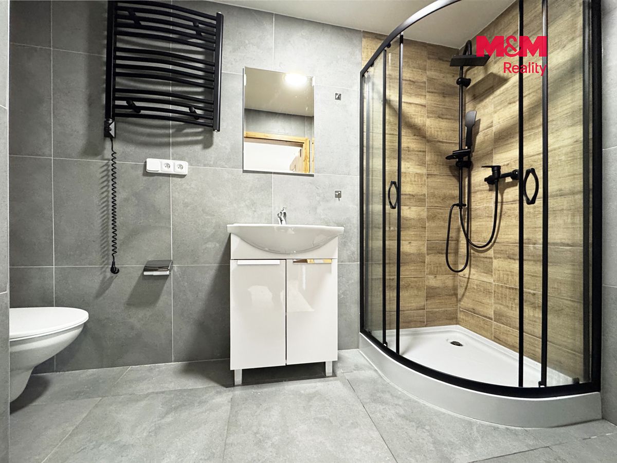 Pronájem bytu 1+kk 32 m² – fotografie 3