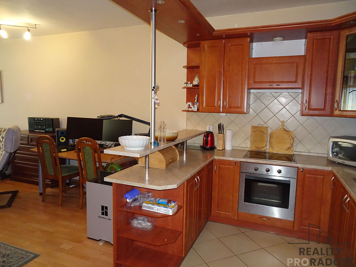 Pronájem bytu 2+kk 63 m² – fotografie 3