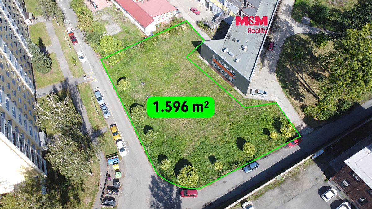 Prodej pozemku 1596 m²