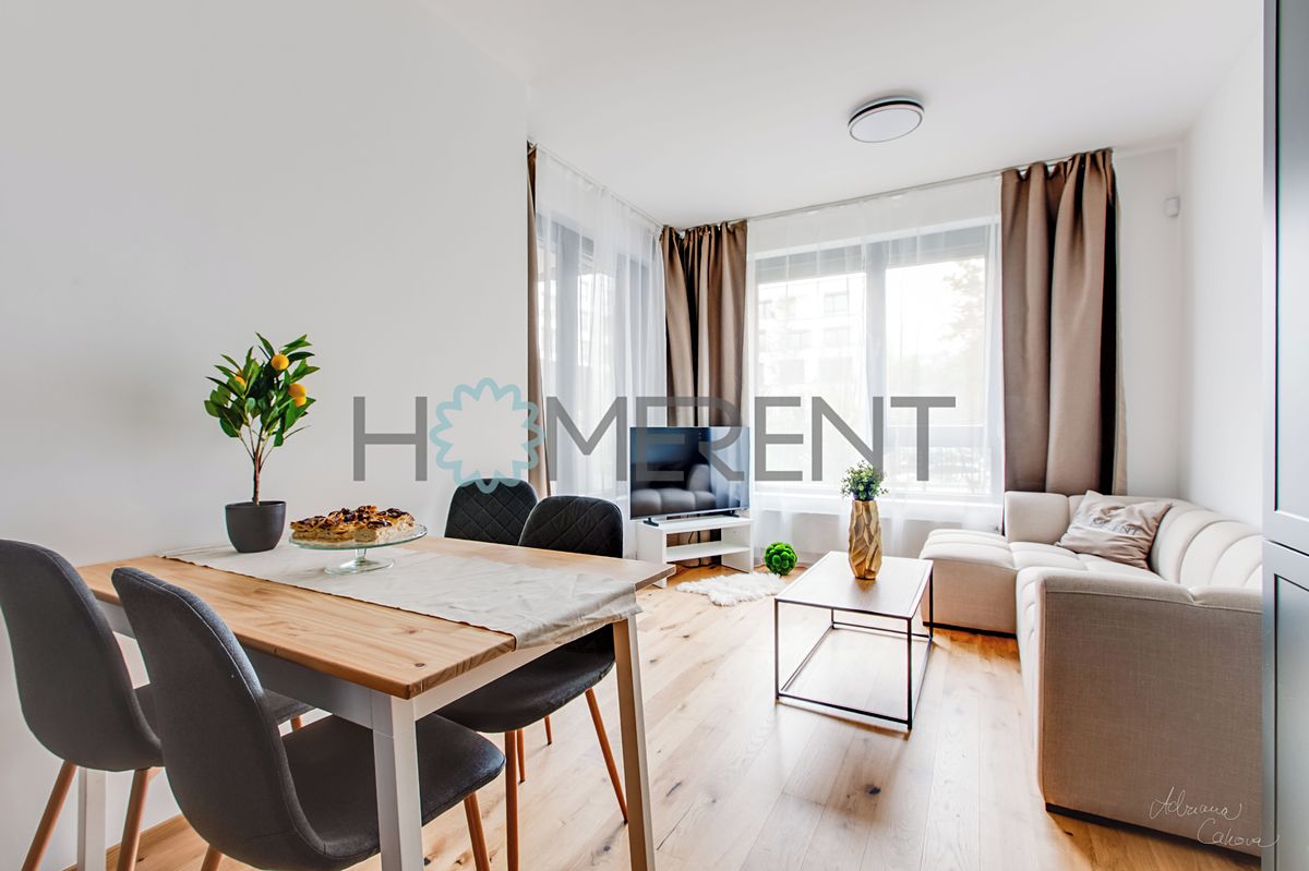 Pronájem bytu 2+kk 46 m² – fotografie 2