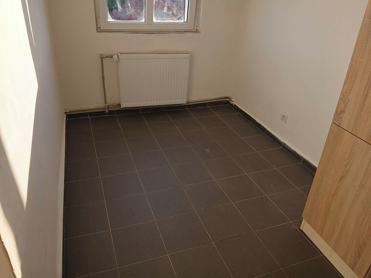 Pronájem bytu 2+1 90 m² – fotografie 5