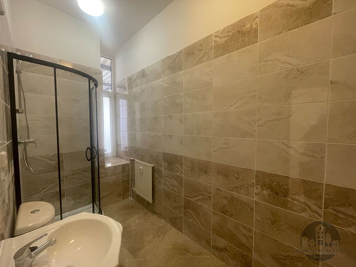 Pronájem bytu 1+kk 11 m² – fotografie 4