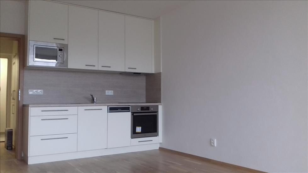Pronájem bytu 1+kk 34 m²