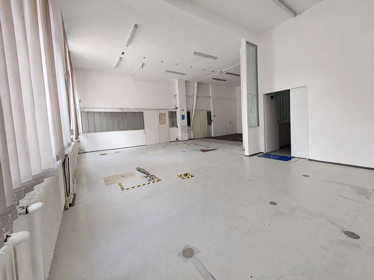 Pronájem skladového prostoru 134 m²