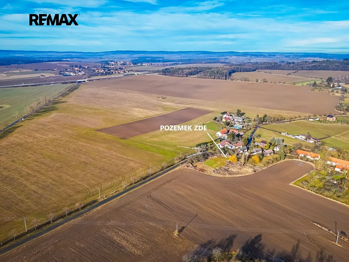 Prodej stavebního pozemku 1000 m²