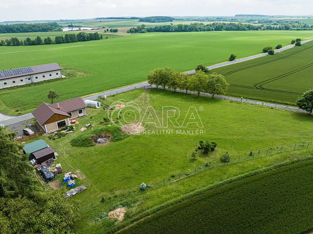 Prodej stavebního pozemku 3022 m² – fotografie 3