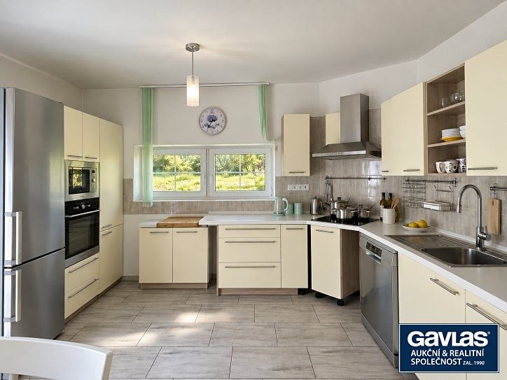 Prodej rodinného domu 105 m², pozemek 1882 m² – fotografie 2