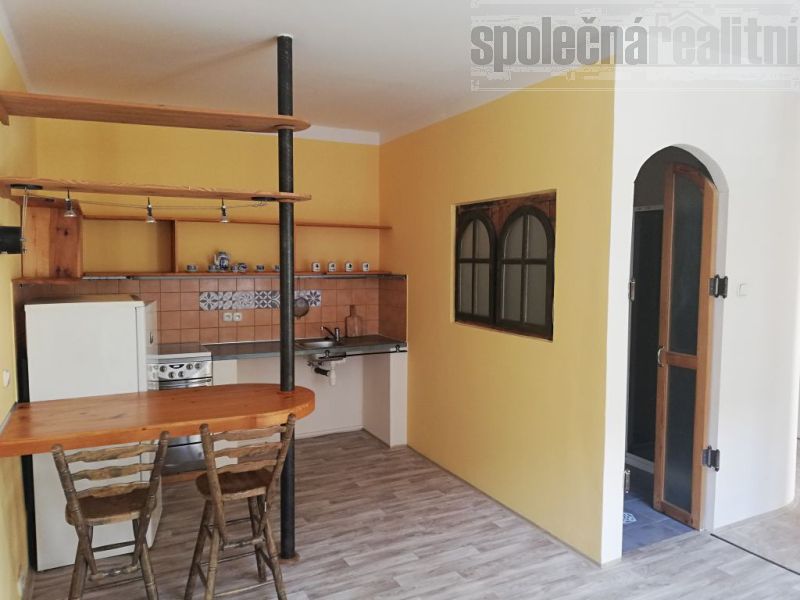 Pronájem bytu 2+kk 52 m² – fotografie 2