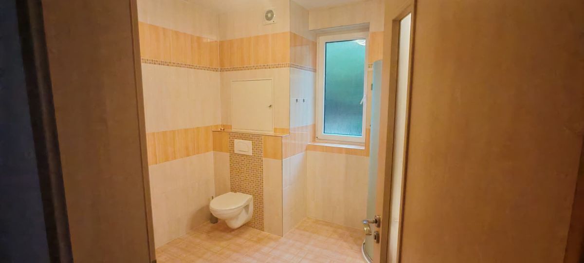 Pronájem bytu 2+kk 64 m² – fotografie 3