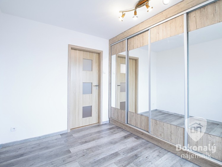 Pronájem bytu 3+kk, 65 m² (13 z 25)
