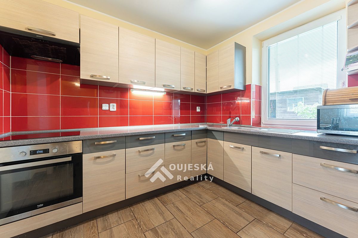 Pronájem rodinného domu 101 m², pozemek 797 m² – fotografie 3