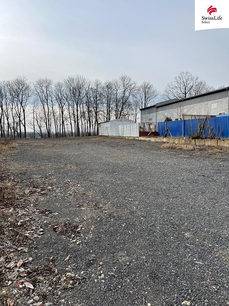 Pronájem komerčního pozemku 1100 m² – fotografie 3
