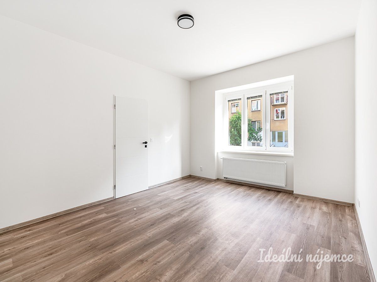 Pronájem bytu 2+kk 60 m² – fotografie 3