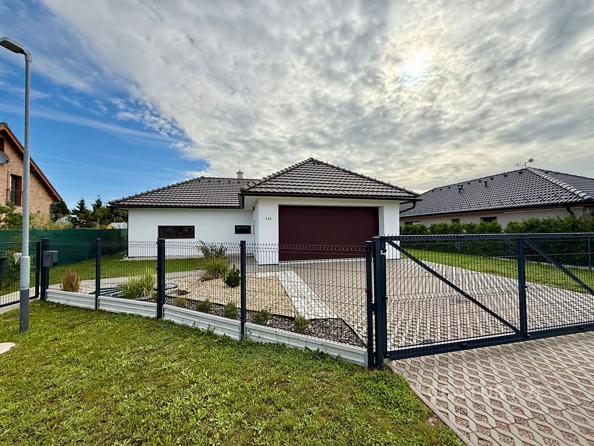 Prodej rodinného domu 99 m², pozemek 822 m²