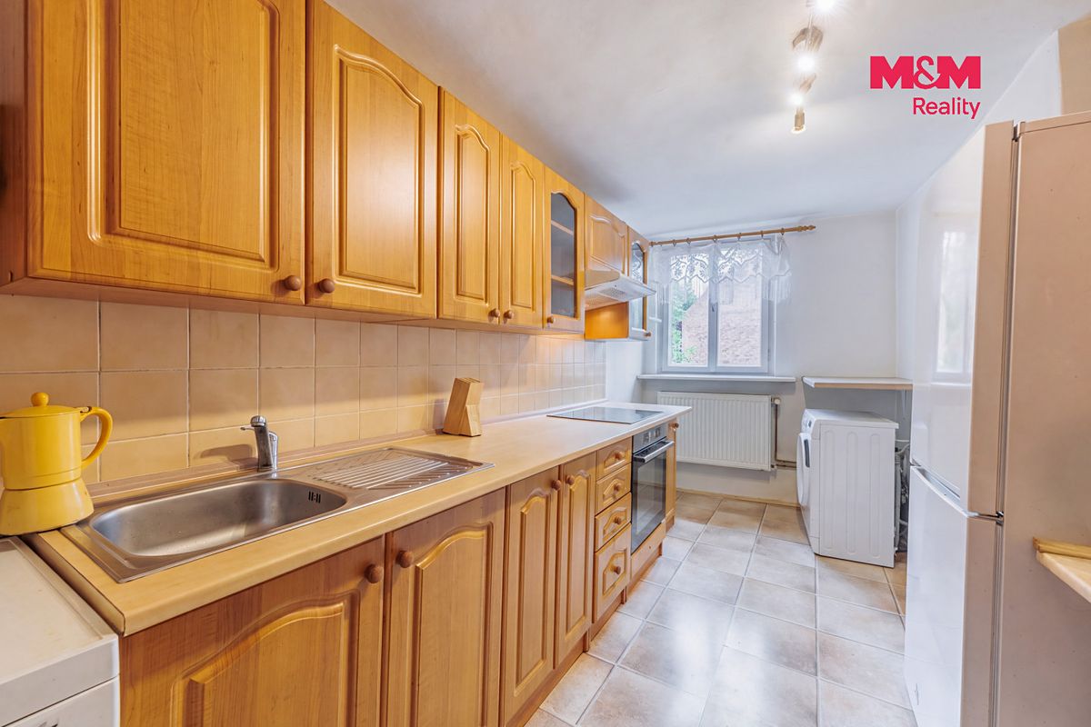 Prodej rodinného domu 164 m², pozemek 1229 m² – fotografie 3