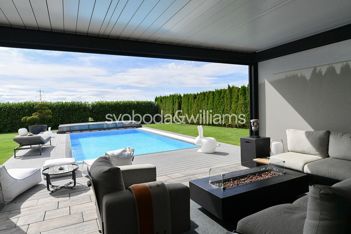 Prodej rodinného domu 238 m², pozemek 913 m² – fotografie 3