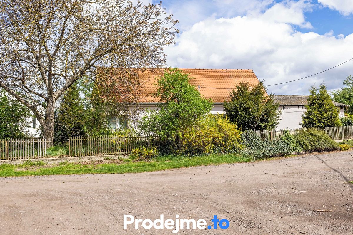 Prodej rodinného domu 82 m², pozemek 1915 m²