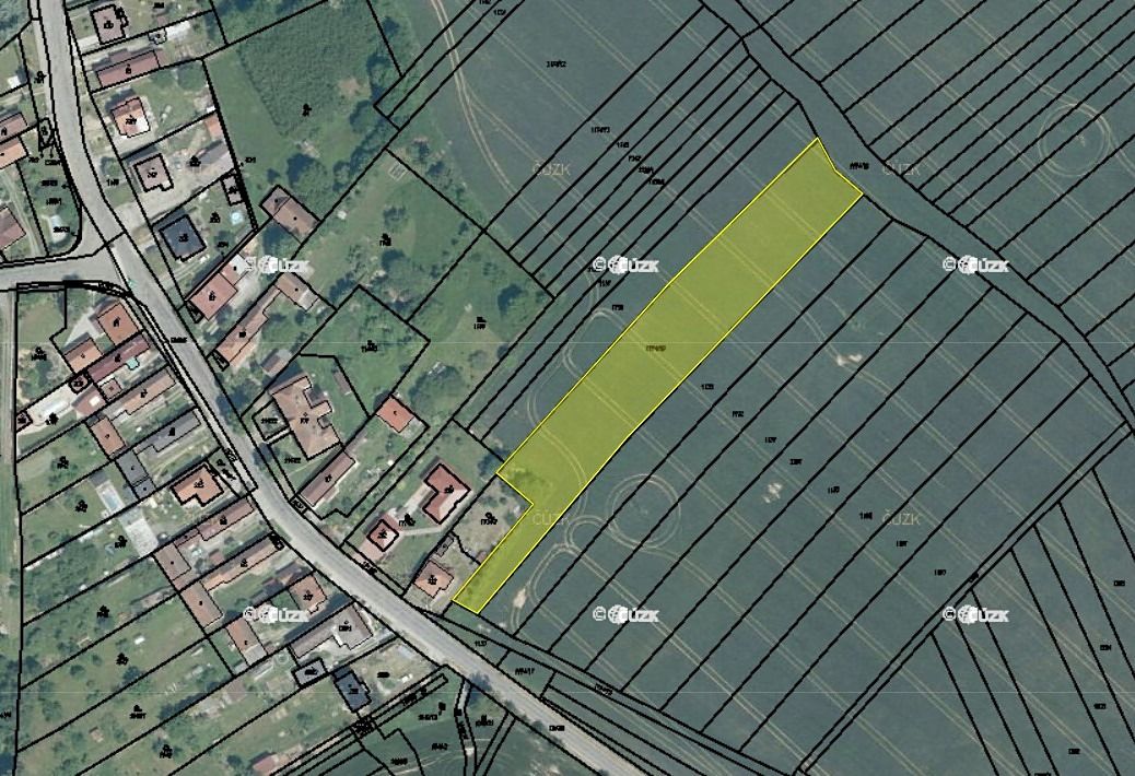 Prodej pole 4928 m²