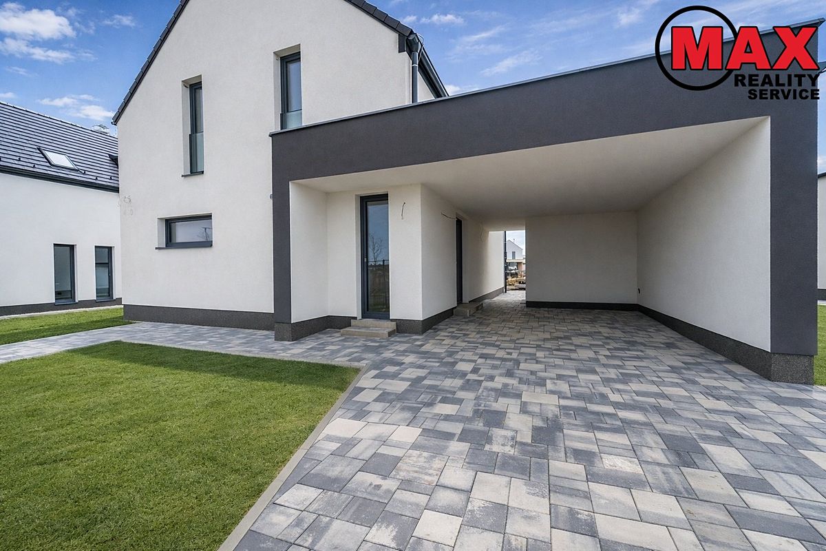 Prodej rodinného domu 181 m², pozemek 805 m² – fotografie 2