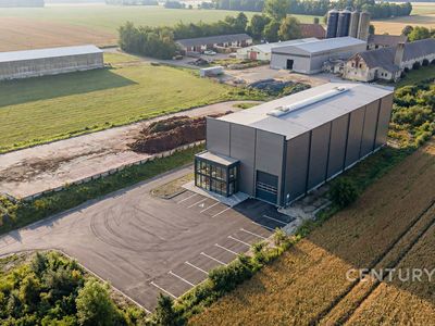 Prodej komerčního pozemku 3513 m²