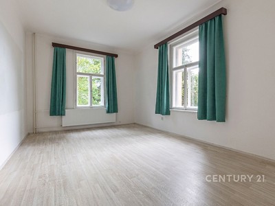 Haus zum Kauf, 260 m² (2 von 26)