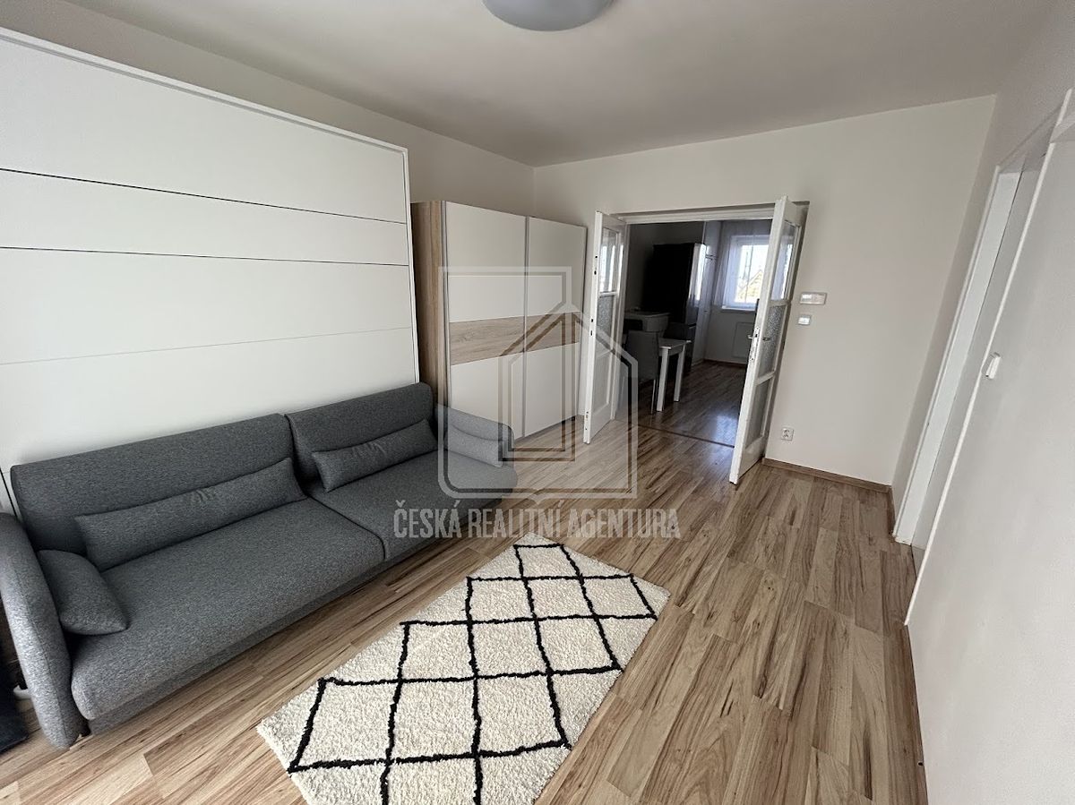 Pronájem bytu 2+1 55 m² – fotografie 3