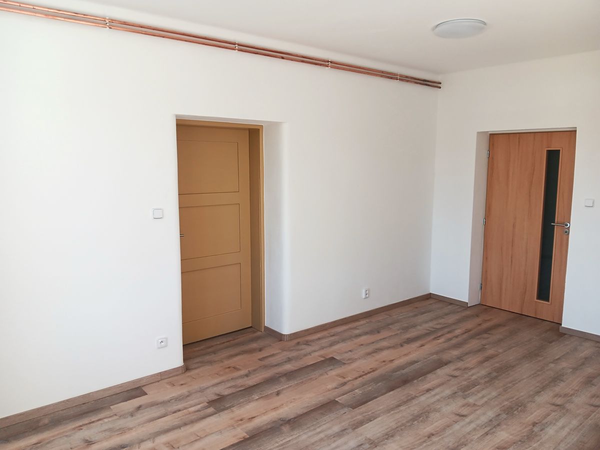 Pronájem bytu 3+kk 84 m² – fotografie 2