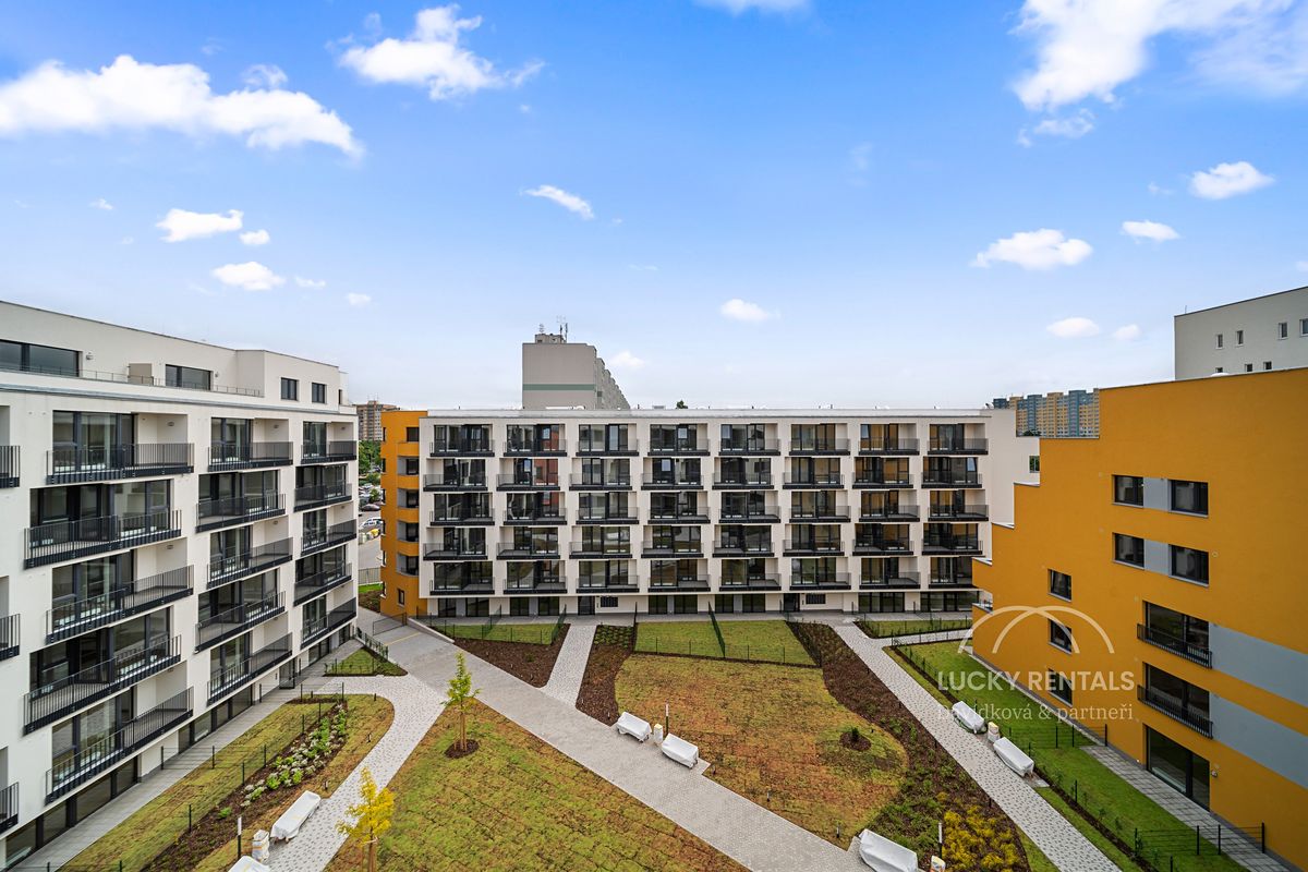 Pronájem bytu 1+kk 30 m²