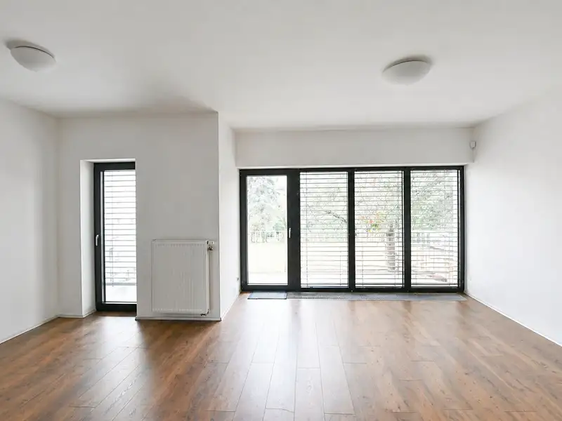 Prodej bytu 2+kk 58 m², Praha – náhled fotky 3