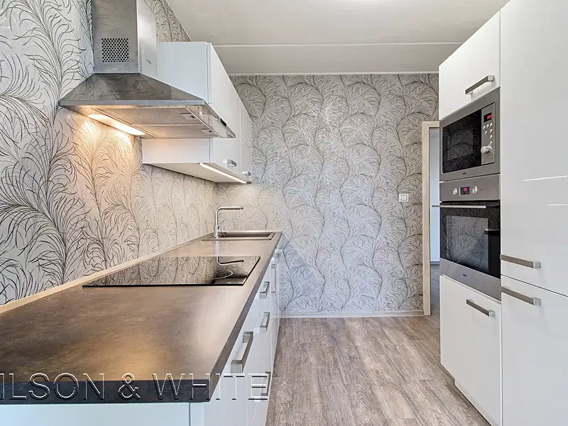 Pronájem bytu 3+1 77 m², Praha – náhled fotky 3
