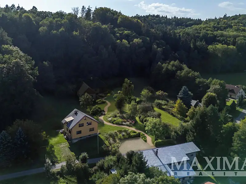 Prodej stavebního pozemku 3738 m², Hrubá Skála – náhled fotky 2