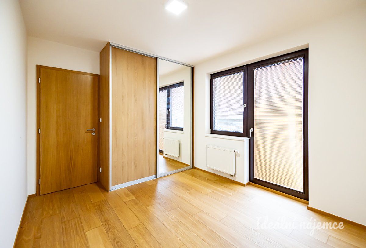 Pronájem bytu 3+kk 83 m² – fotografie 3