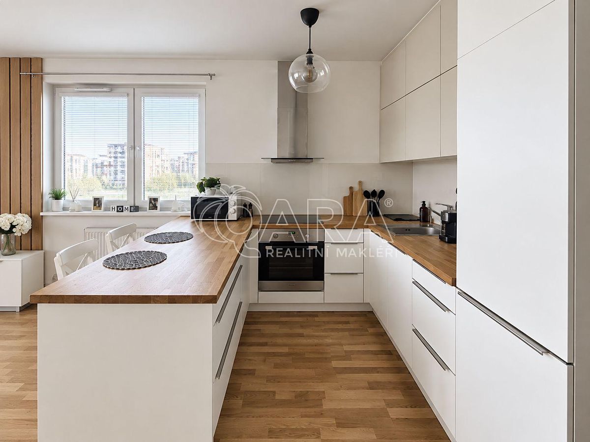 Pronájem bytu 2+kk 60 m² – fotografie 2