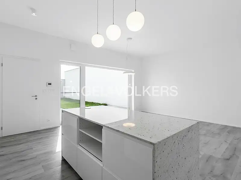 Pronájem rodinného domu 111 m², pozemek 264 m², Praha – náhled fotky 2