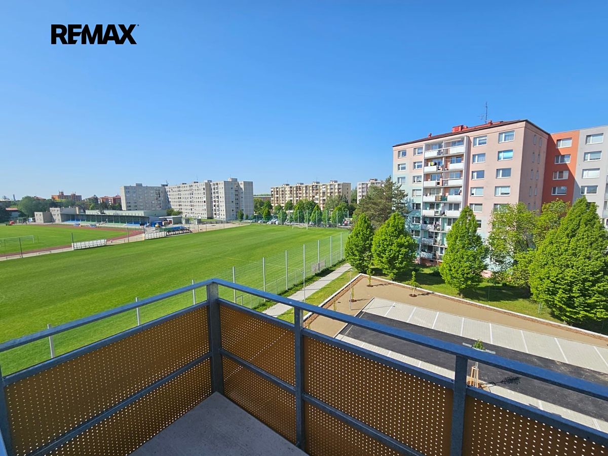 Pronájem bytu 1+kk 29 m² – fotografie 2