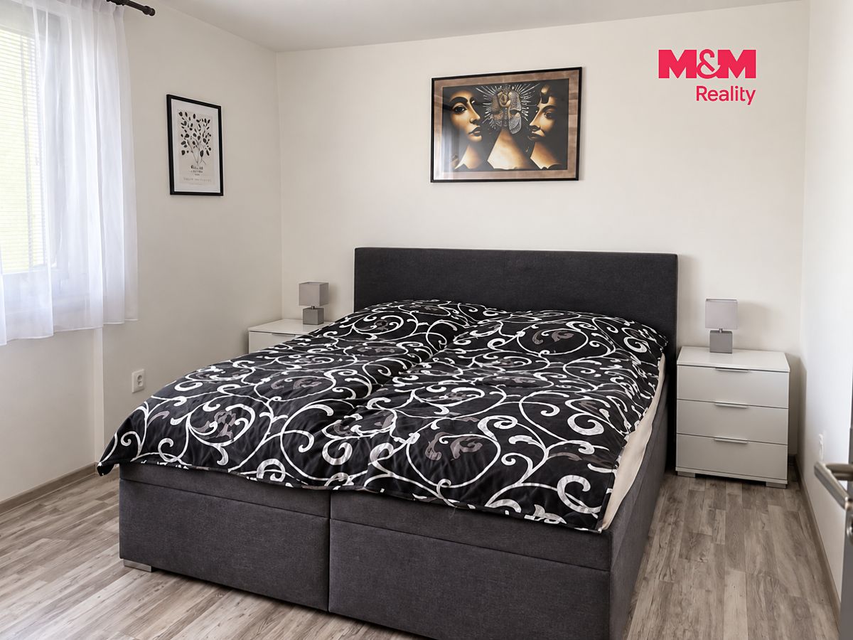 Prodej rodinného domu 190 m², pozemek 680 m² – fotografie 3