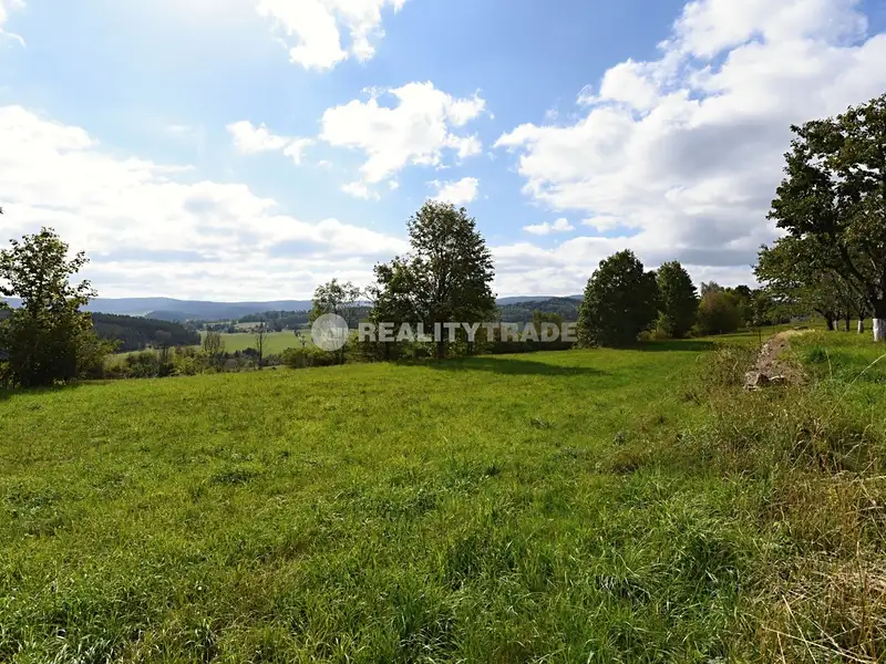 Prodej stavebního pozemku 1460 m², Vacov – náhled fotky 1