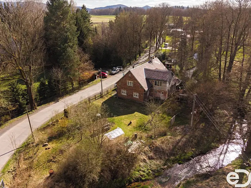 Prodej rodinného domu 300 m², pozemek 1247 m², Krásný Les – náhled fotky 3