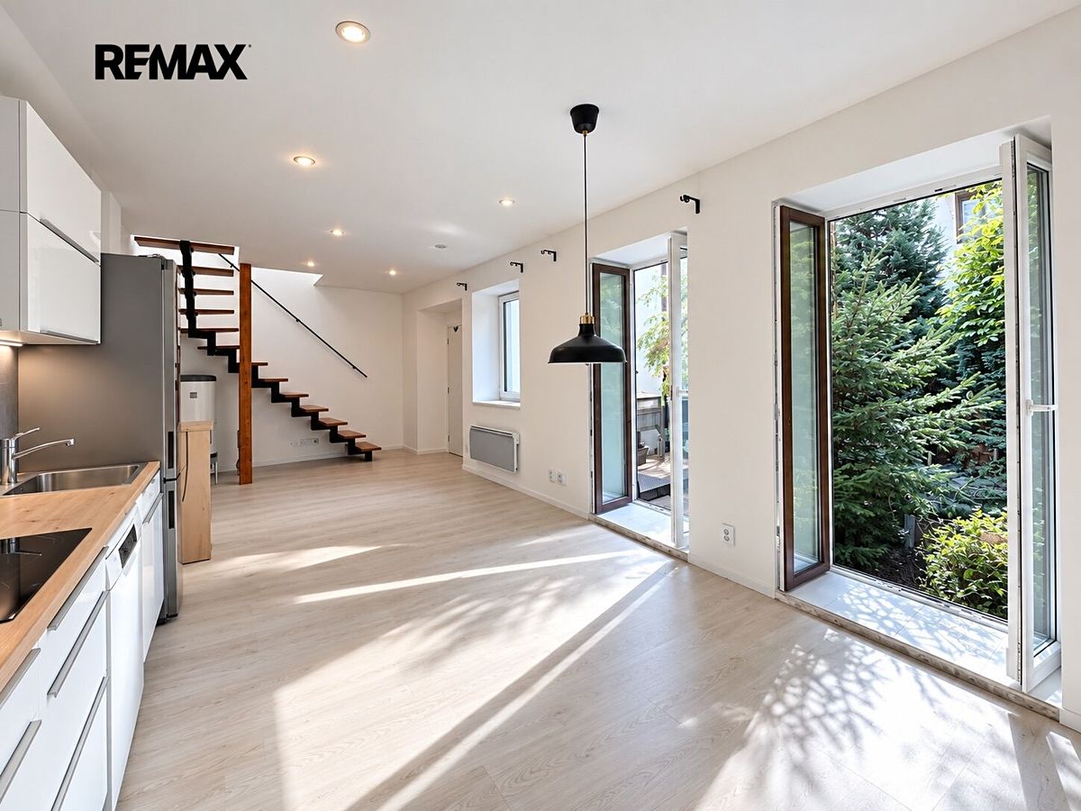Pronájem bytu 3+kk 95 m² – fotografie 2