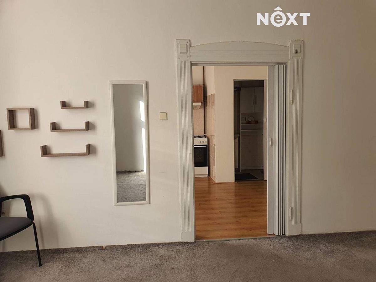 Pronájem bytu 2+kk 40 m² – fotografie 2