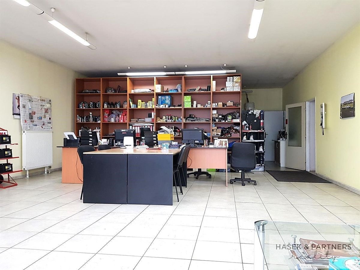 Prodej obchodního prostoru 811 m² – fotografie 3