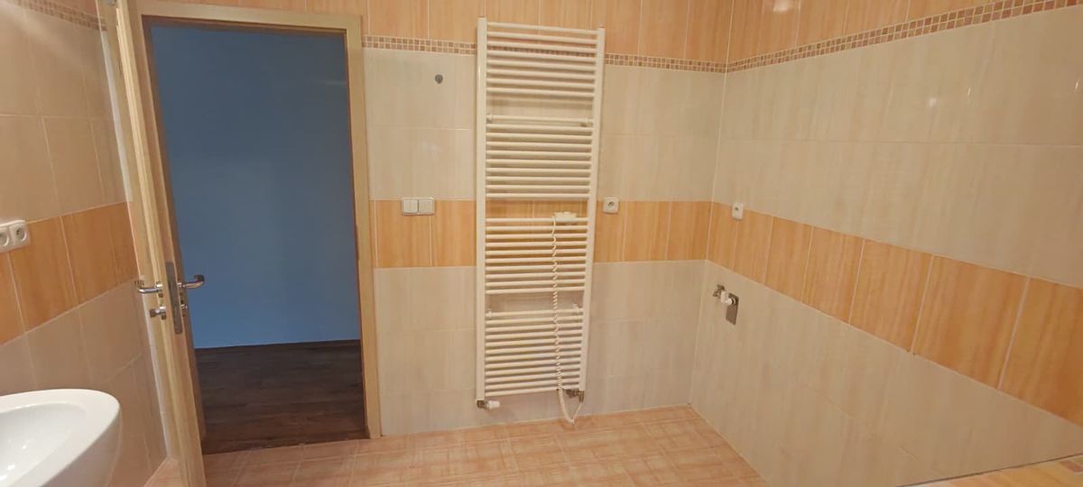 Pronájem bytu 2+kk 64 m² – fotografie 4