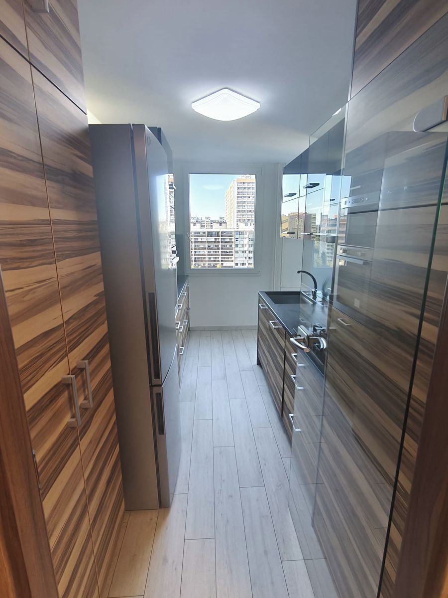 Pronájem bytu 3+kk 70 m² – fotografie 4