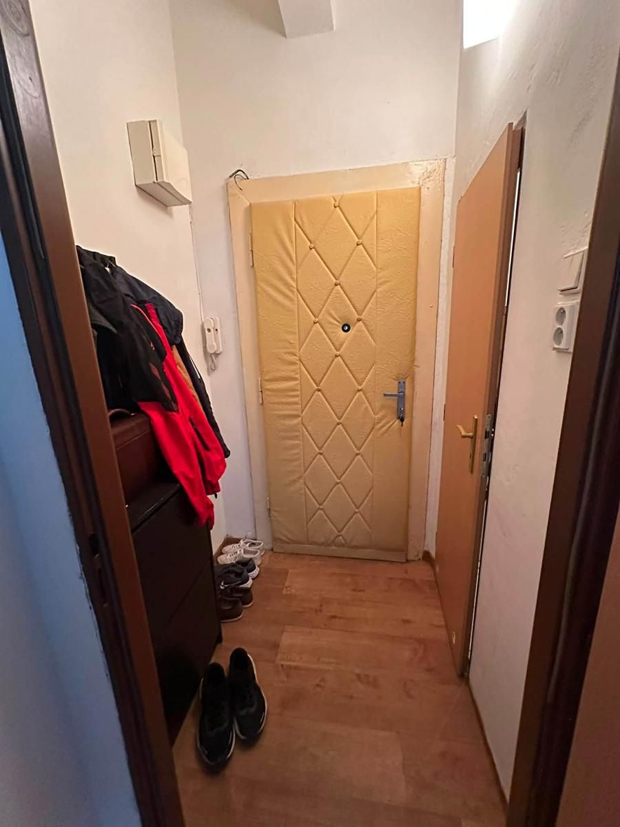 Pronájem bytu 1+kk 20 m² – fotografie 2