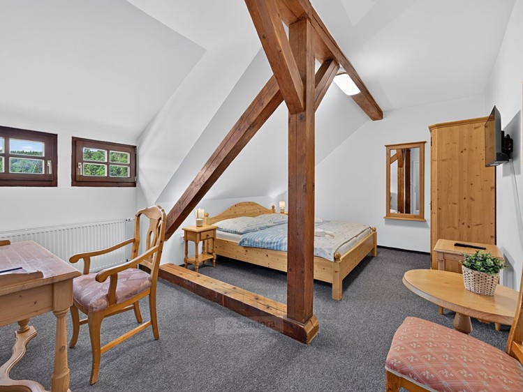 Комерційне приміщення на продаж, 1 750 м² (26 з 32)