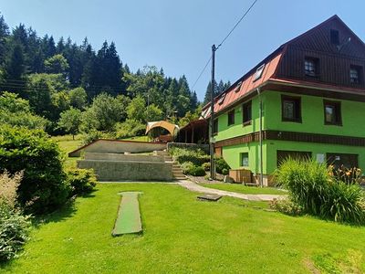 Prodej rodinného domu 200 m², pozemek 2000 m²