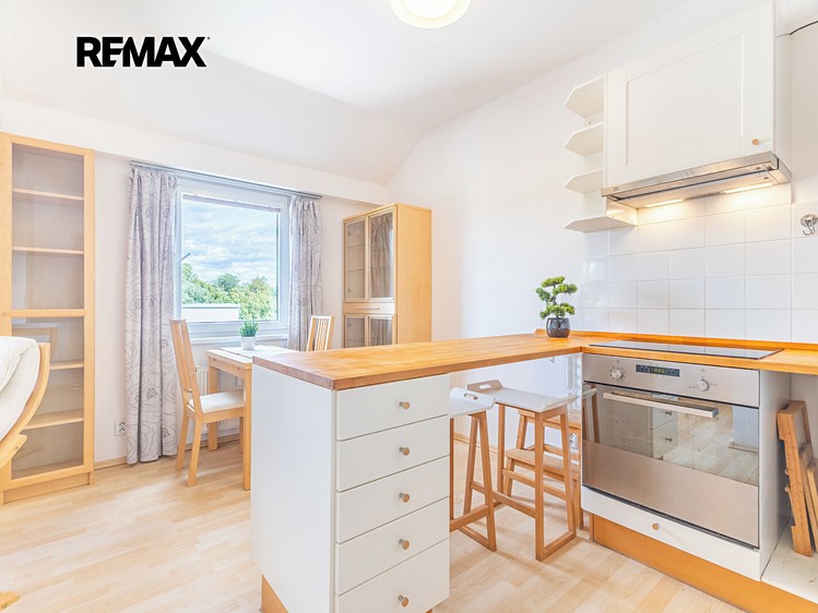 Prodej bytu 2+kk, 42 m² (1 z 29)