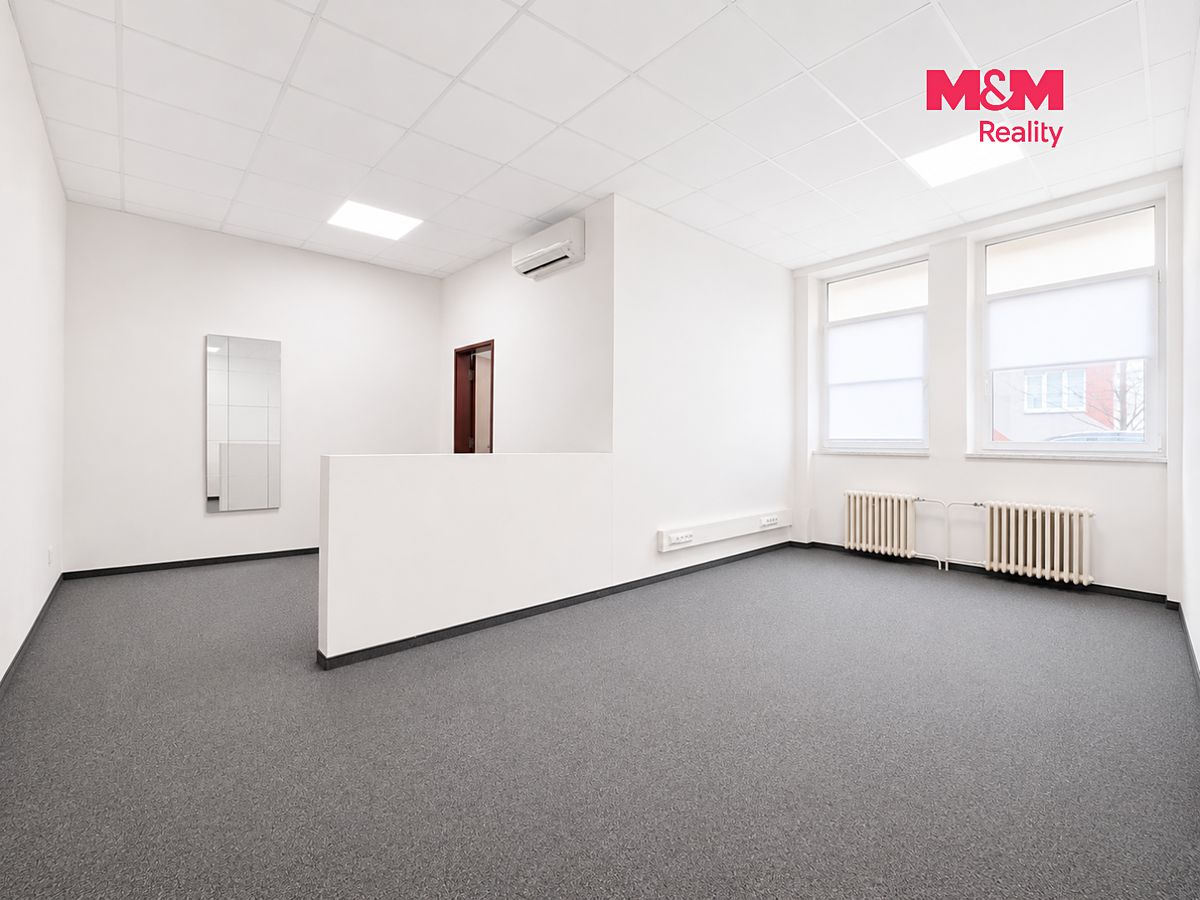 Pronájem kanceláře 50 m² – fotografie 3