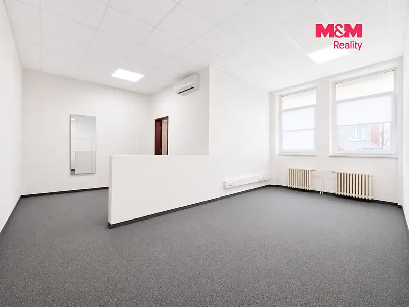 Pronájem kanceláře 50 m², Sokolov – náhled fotky 3