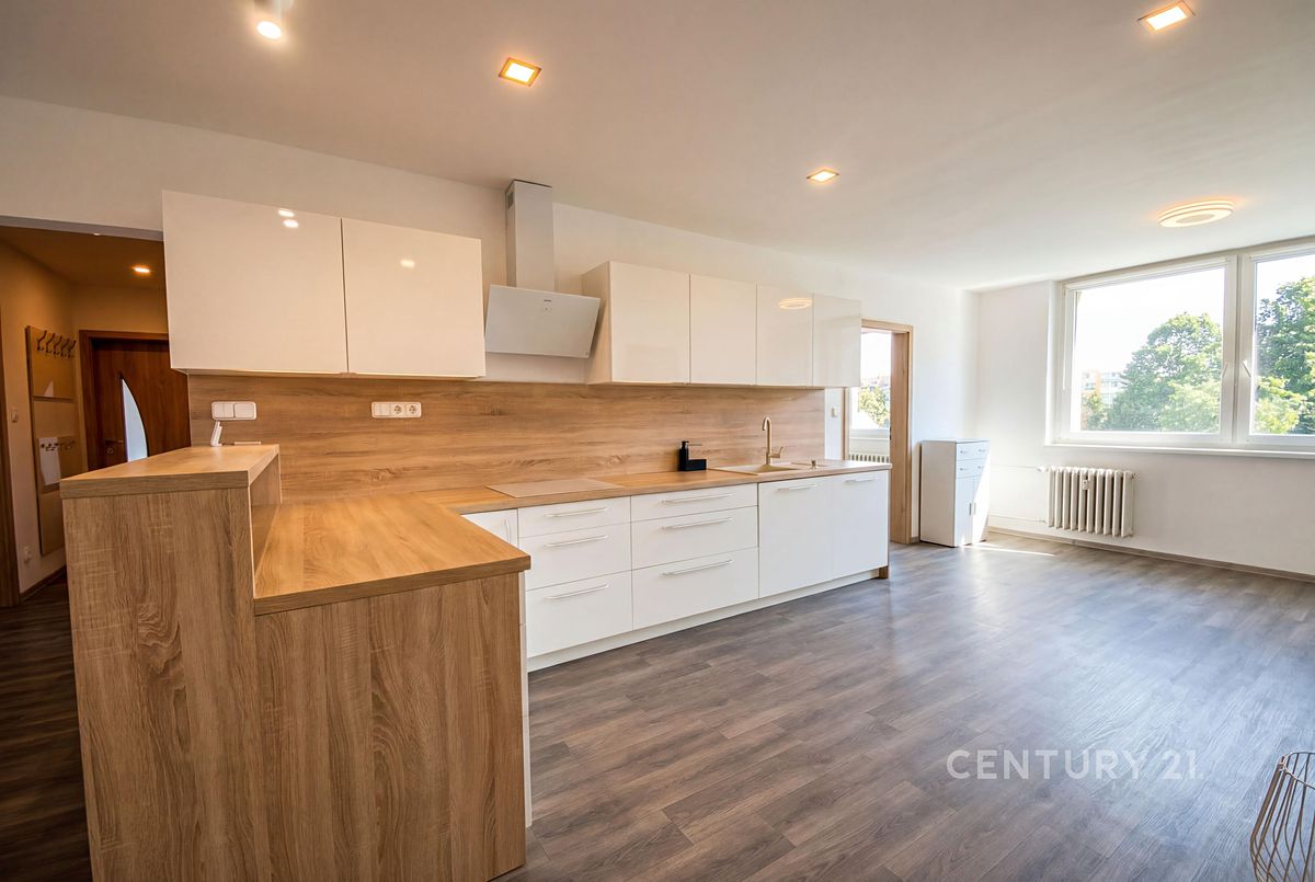 Prodej bytu 4+kk 93 m²
